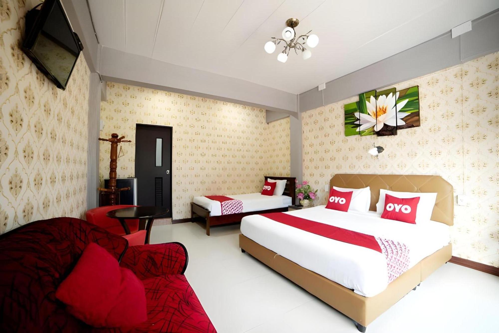 Oyo 465 Krung Kao Traveller Lodge Αγιουτάγια Εξωτερικό φωτογραφία