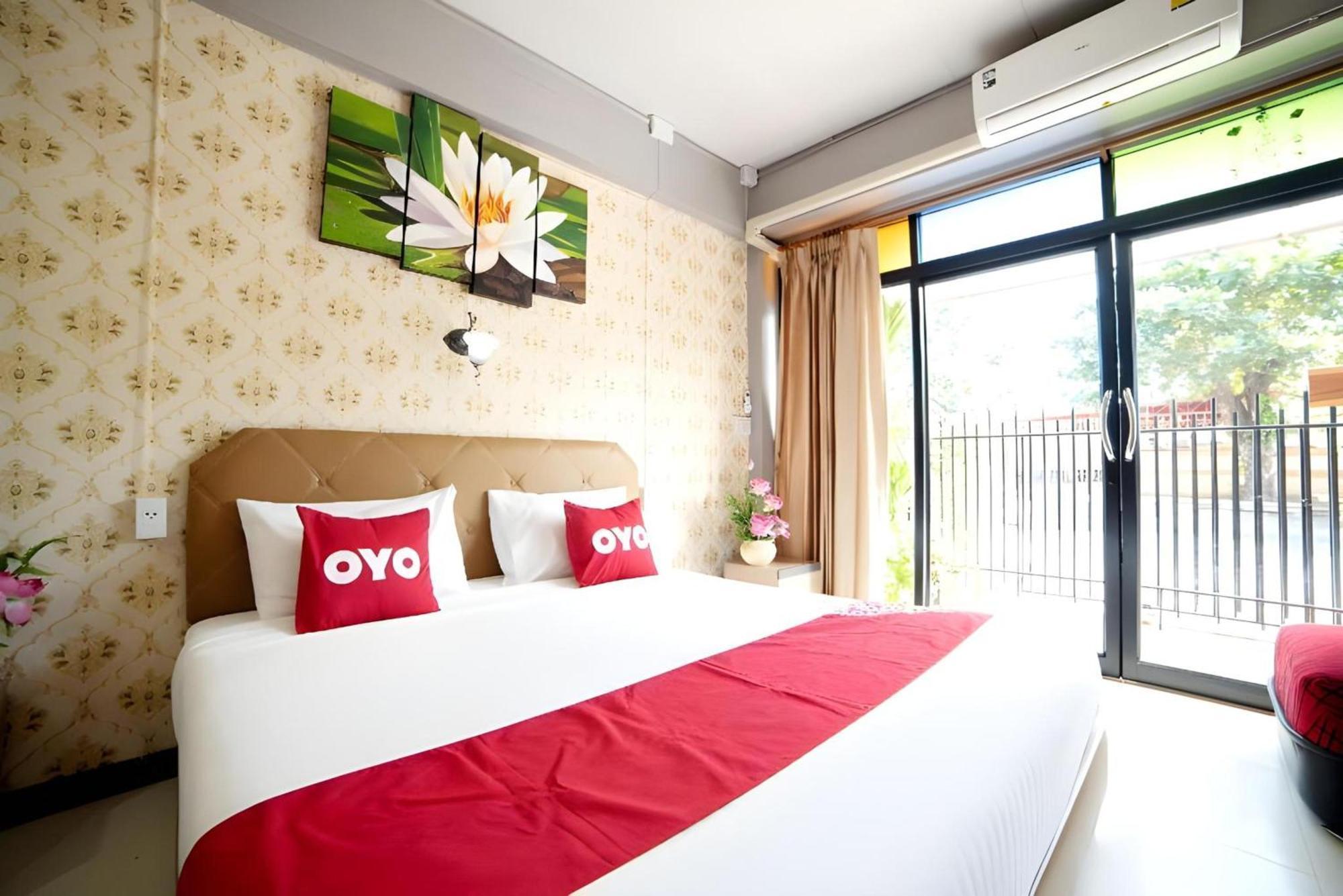 Oyo 465 Krung Kao Traveller Lodge Αγιουτάγια Εξωτερικό φωτογραφία