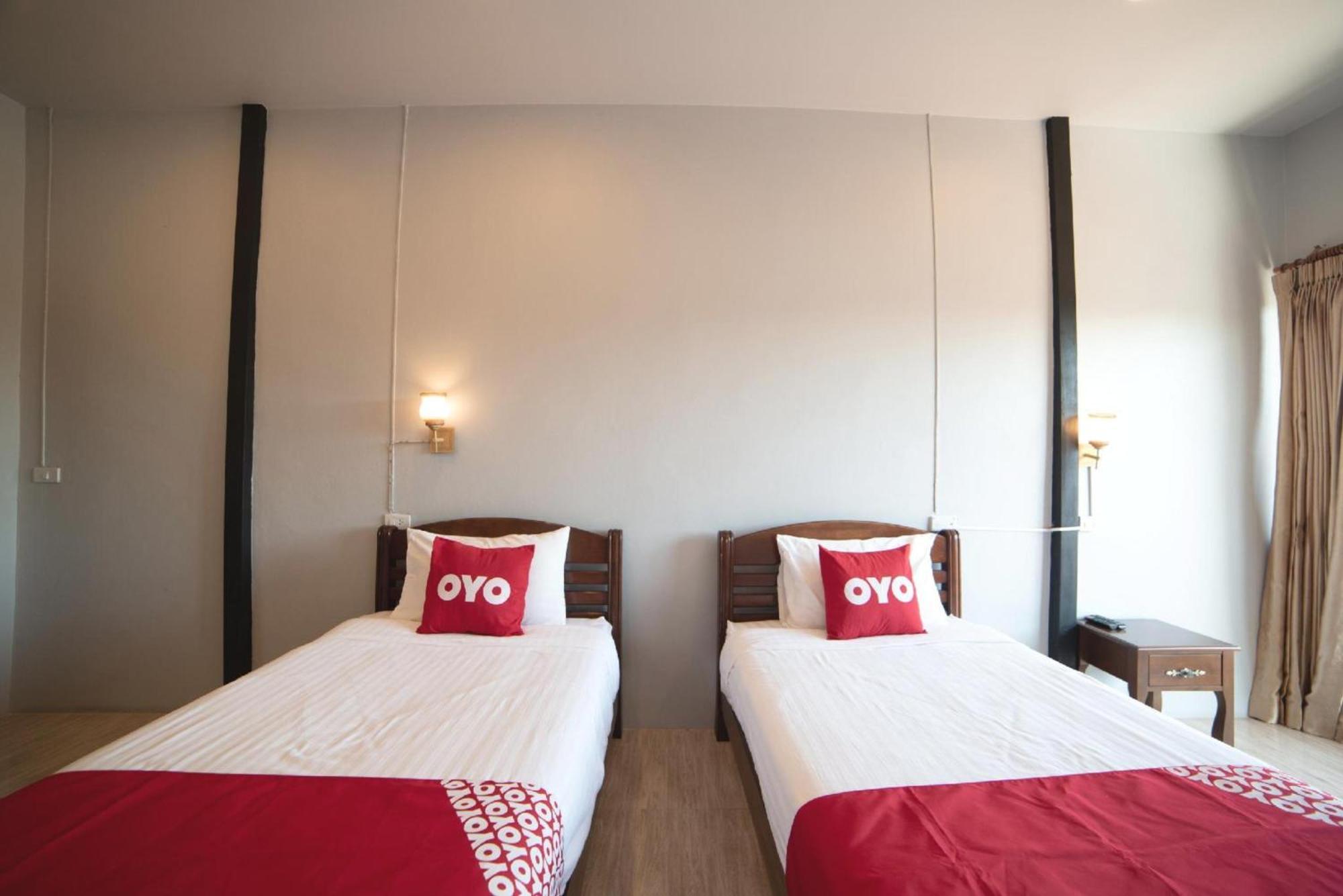 Oyo 465 Krung Kao Traveller Lodge Αγιουτάγια Εξωτερικό φωτογραφία