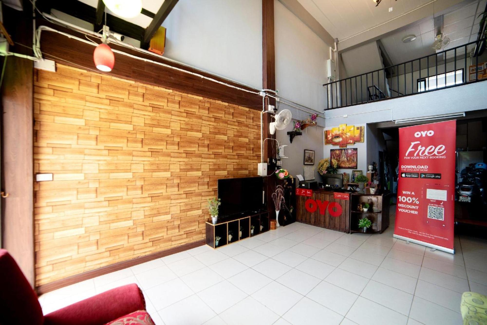 Oyo 465 Krung Kao Traveller Lodge Αγιουτάγια Εξωτερικό φωτογραφία